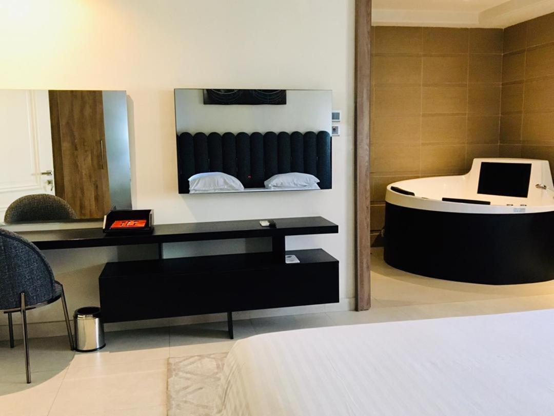 Summerset Continental Hotel Maitama By T E L E Hospitality Abuja Buitenkant foto