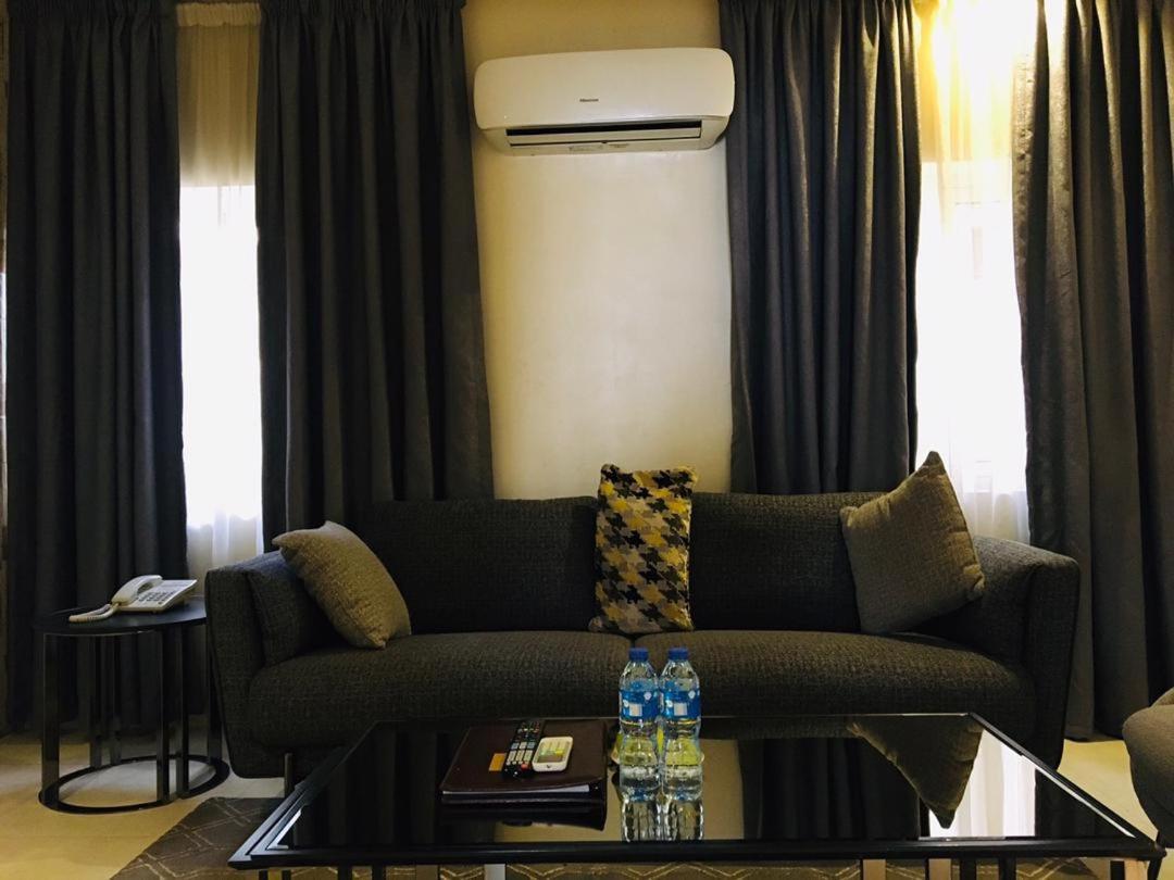 Summerset Continental Hotel Maitama By T E L E Hospitality Abuja Buitenkant foto
