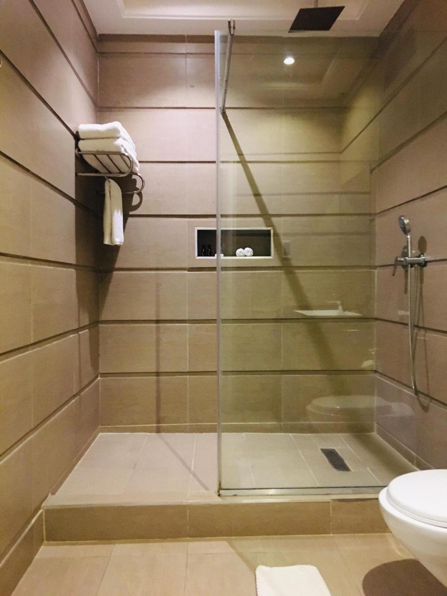Summerset Continental Hotel Maitama By T E L E Hospitality Abuja Buitenkant foto