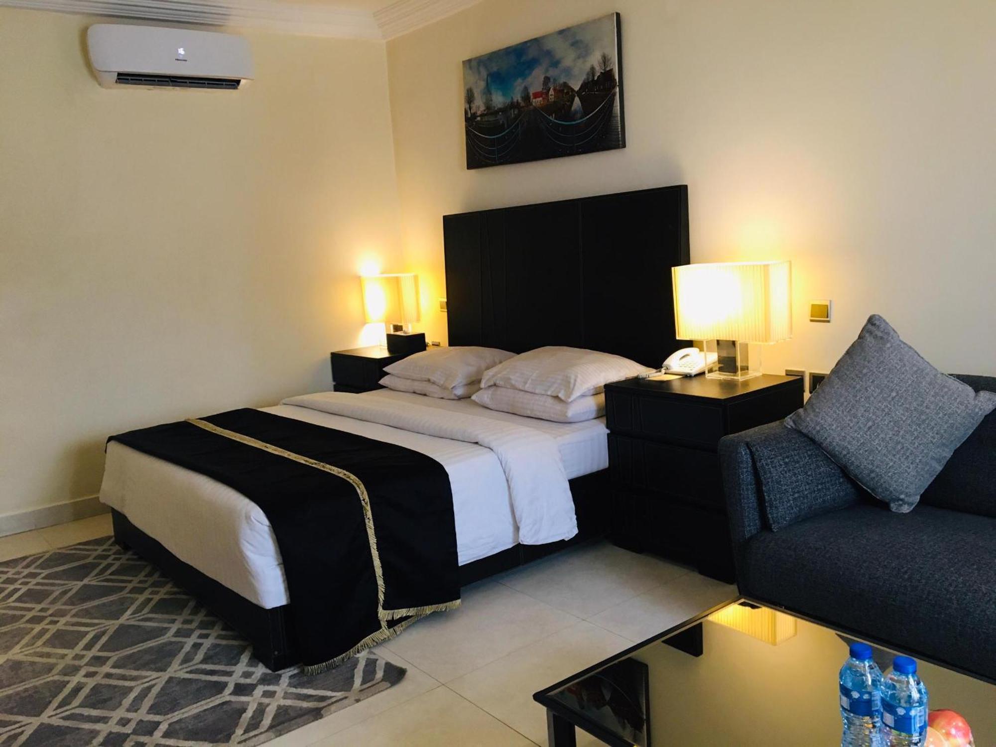 Summerset Continental Hotel Maitama By T E L E Hospitality Abuja Buitenkant foto