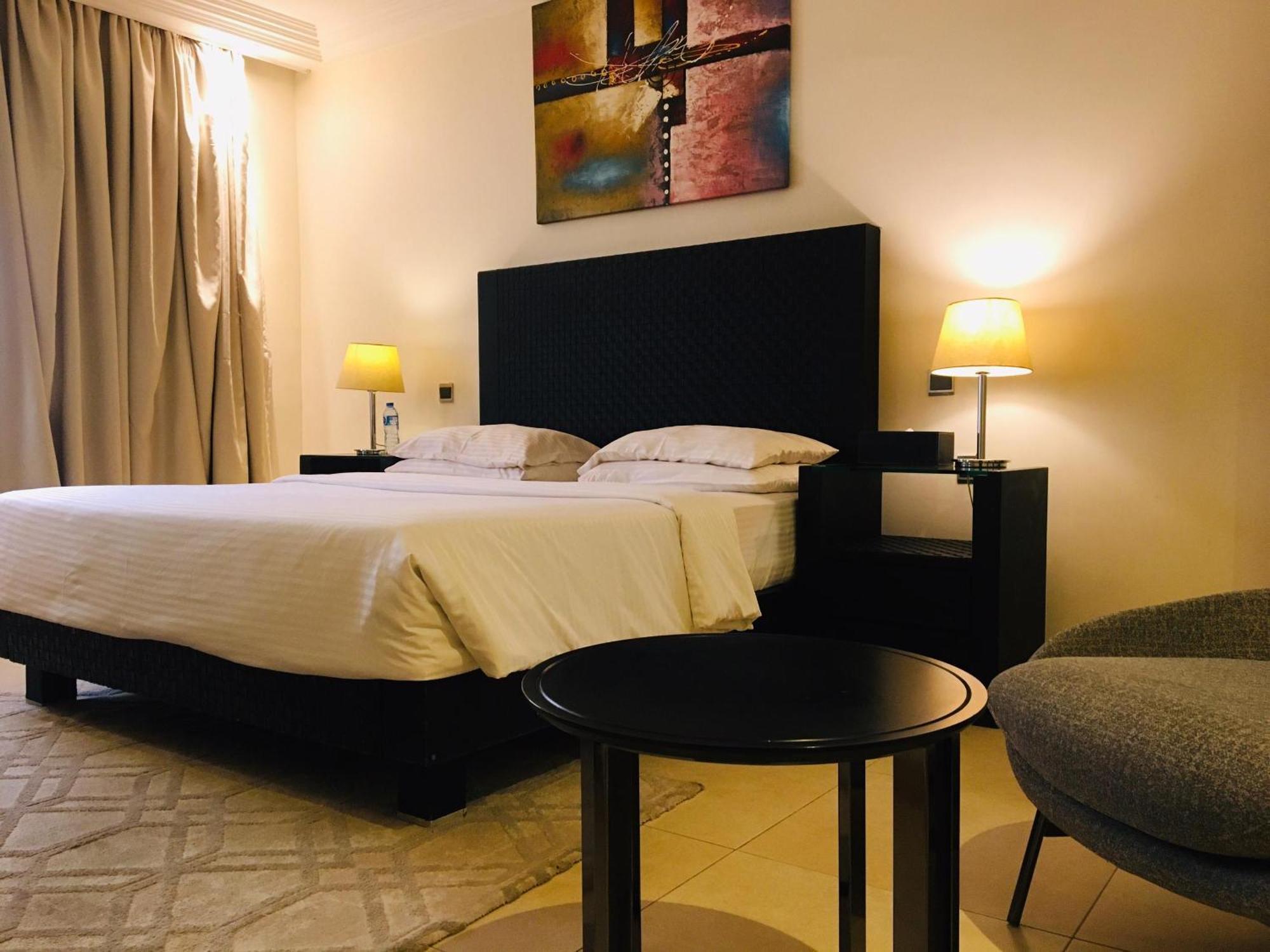 Summerset Continental Hotel Maitama By T E L E Hospitality Abuja Buitenkant foto