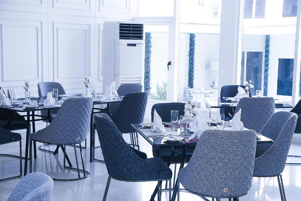 Summerset Continental Hotel Maitama By T E L E Hospitality Abuja Buitenkant foto